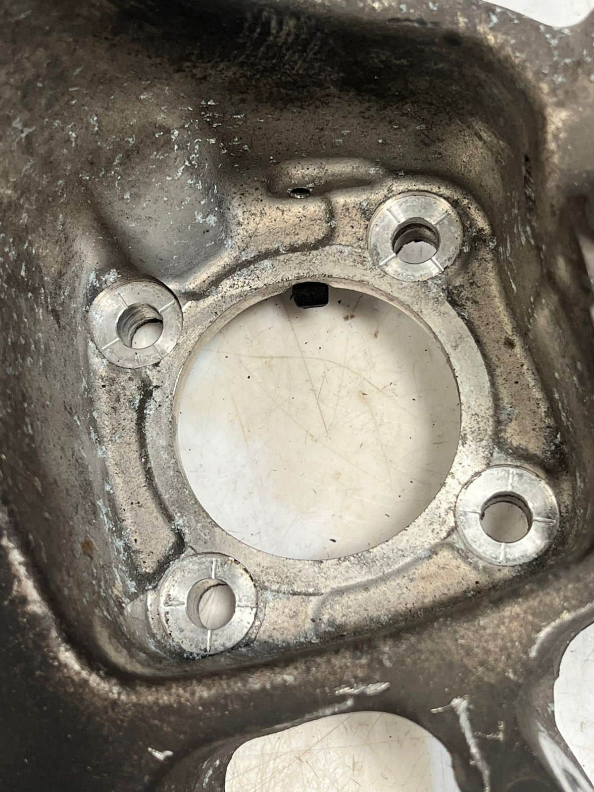 2008-2014 BMW 750i 7' F01 F02 F03 F04 Rear Wheel Hub Spindle Knuckle 6797447