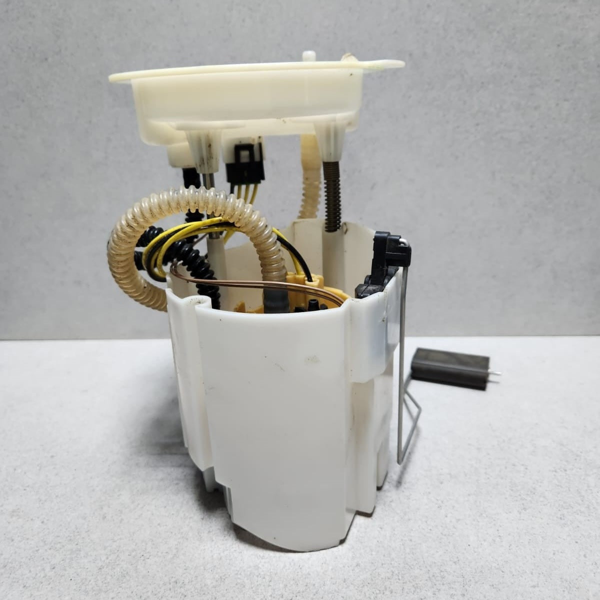 BMW FEUL PUMP DIESEL F48 X1 B47 2.0D ASSYMBLE 7300843