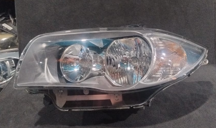 BMW 1 SERIES E81 E82 E87 E88  LEFT SIDE  HEADLIGHT LAMP  -7249651