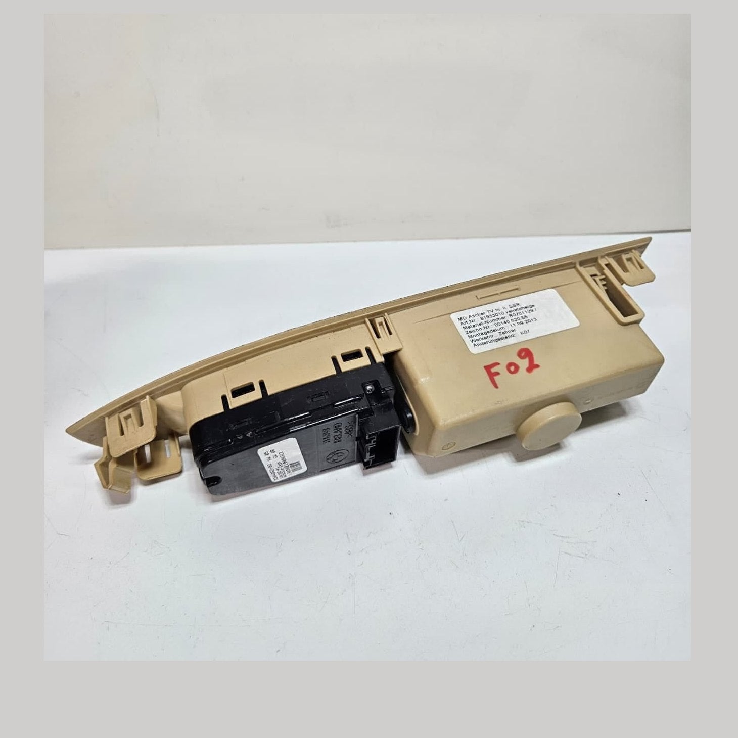 2010-2019 BMW 7 Series F01 F02 F03 F04 740i Rear Window Lifter Switch 9204862