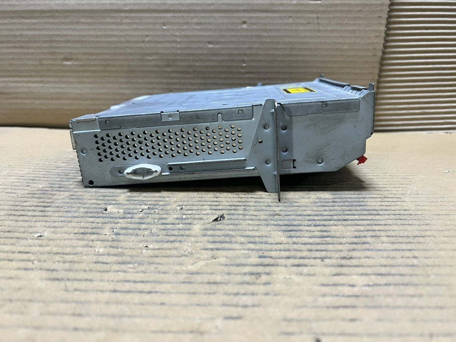 BMW Radio Cd Player Navigation Head Unit 9186211 X5 E70 and X6 E71 