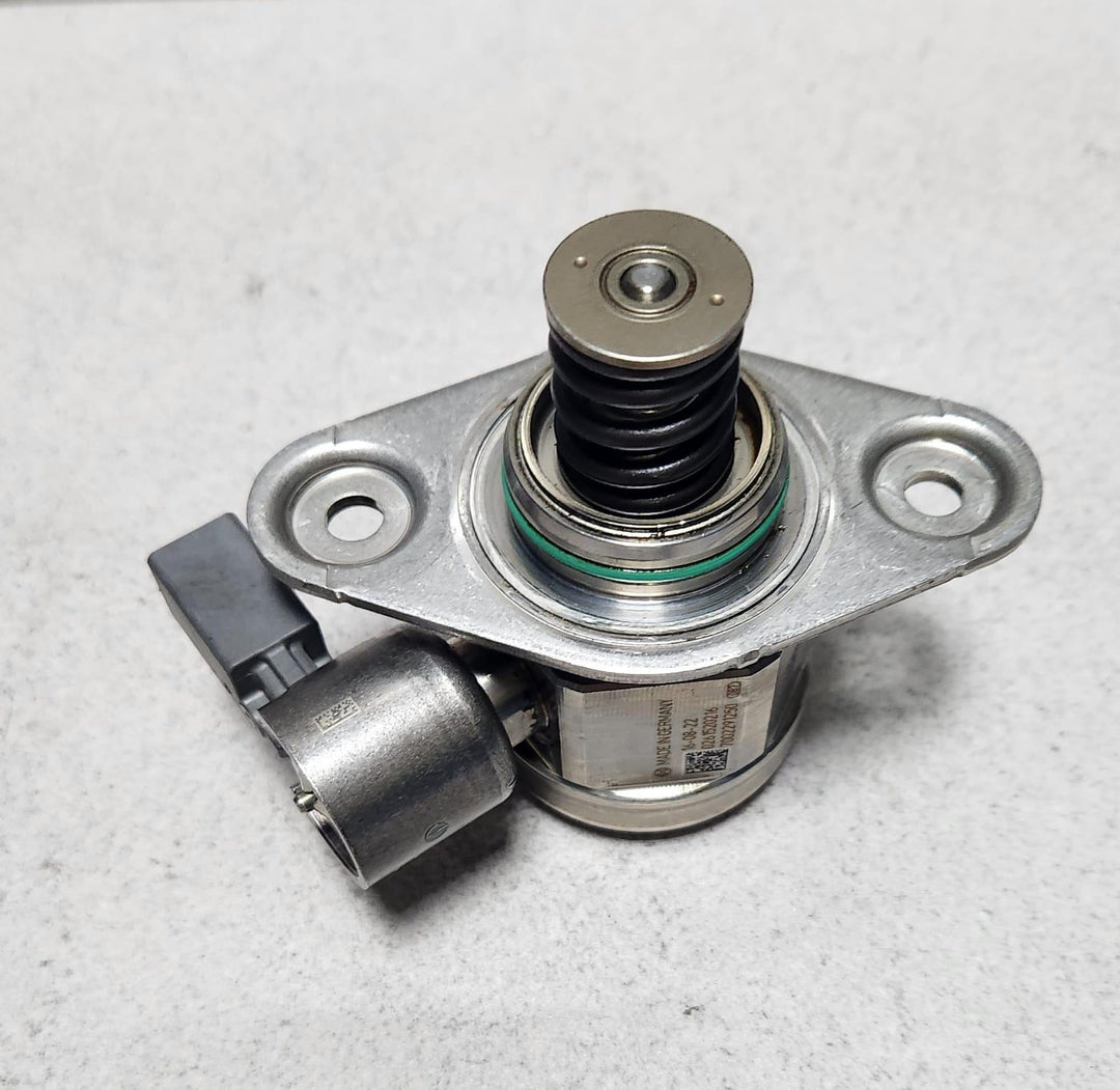 Mercedes-BenzHigh Pressure Fuel Pump A2740700501 W204 W205 W212 W213 C207