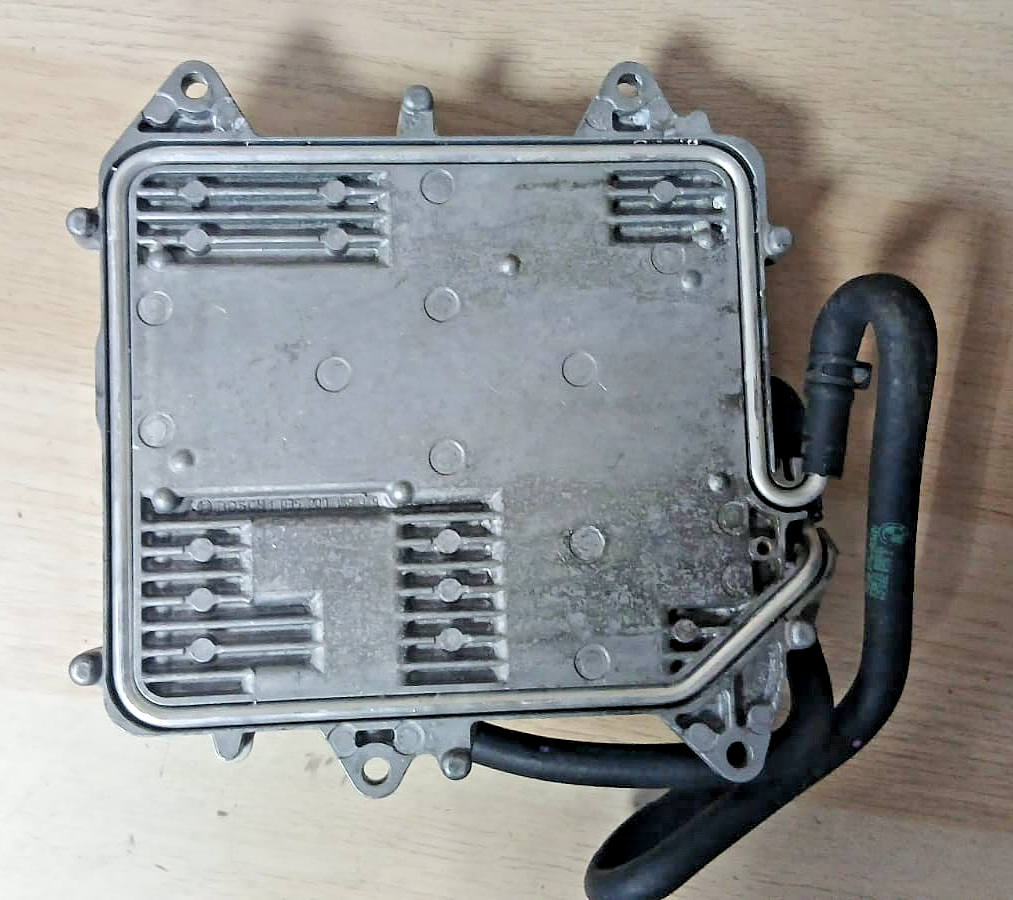 BMW F01 F02 Engine Control Unit ECU DME Bosch 7540738 0261S10440