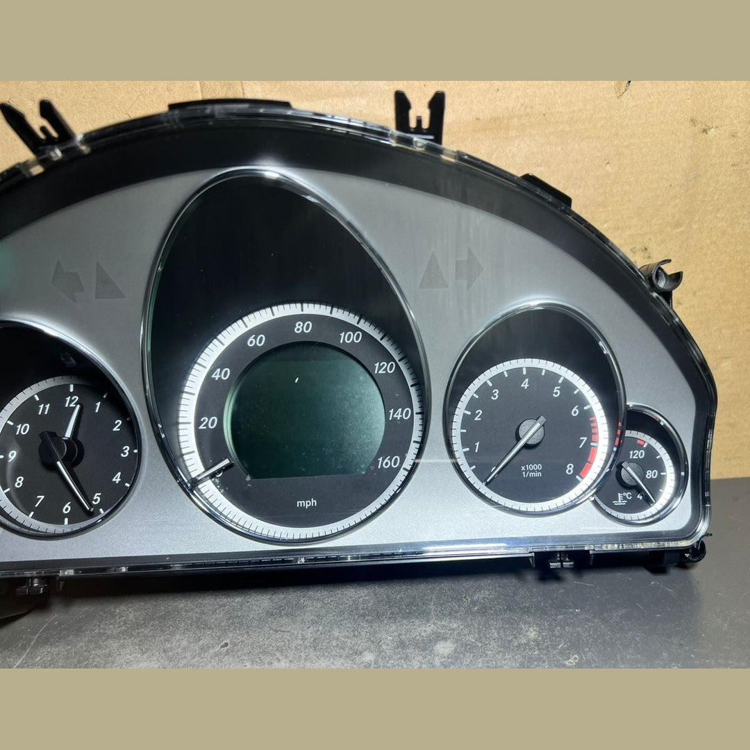 10-14 Mercedes-Benz W212 E-Class Instrument Cluster Speedometer A212 9005903 OEM