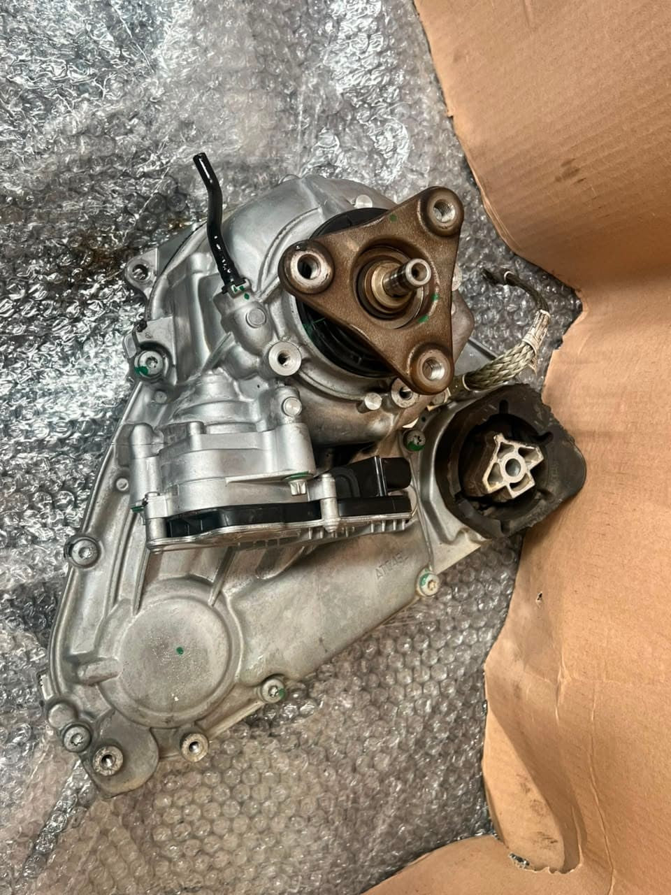 2014-2018 BMW X3 X4 X5 X6 F15 ATC45L DISTRIBUTOR Transfer Case 8623348 OEM