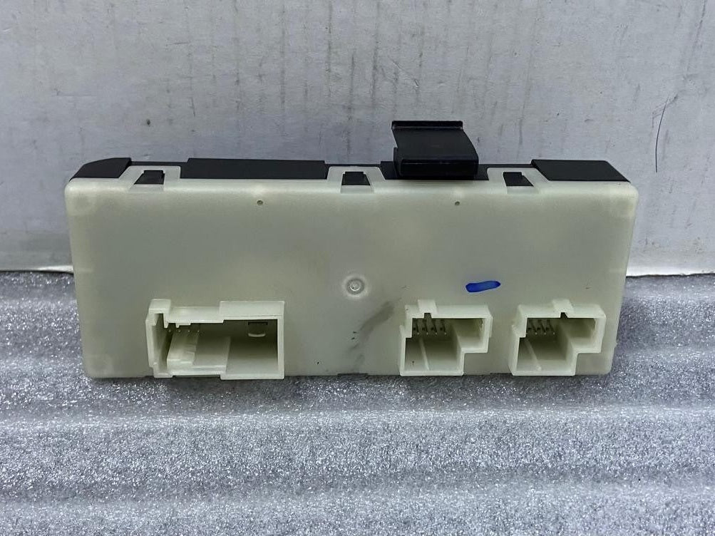 OEM BMW X4 G02 REAR LIFTGATE CONTROL MODULE UNIT  6135 9852925