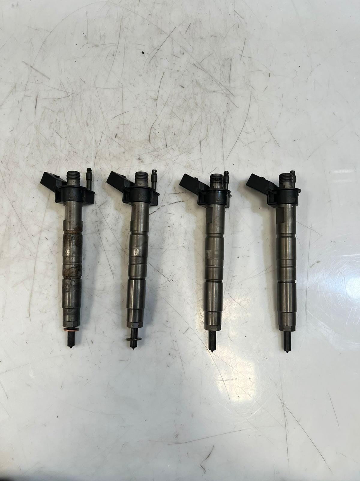 BMW 3' 5' 330D, 525D, 430D, 435D, 530D Fuel Injector 7823461 OEM