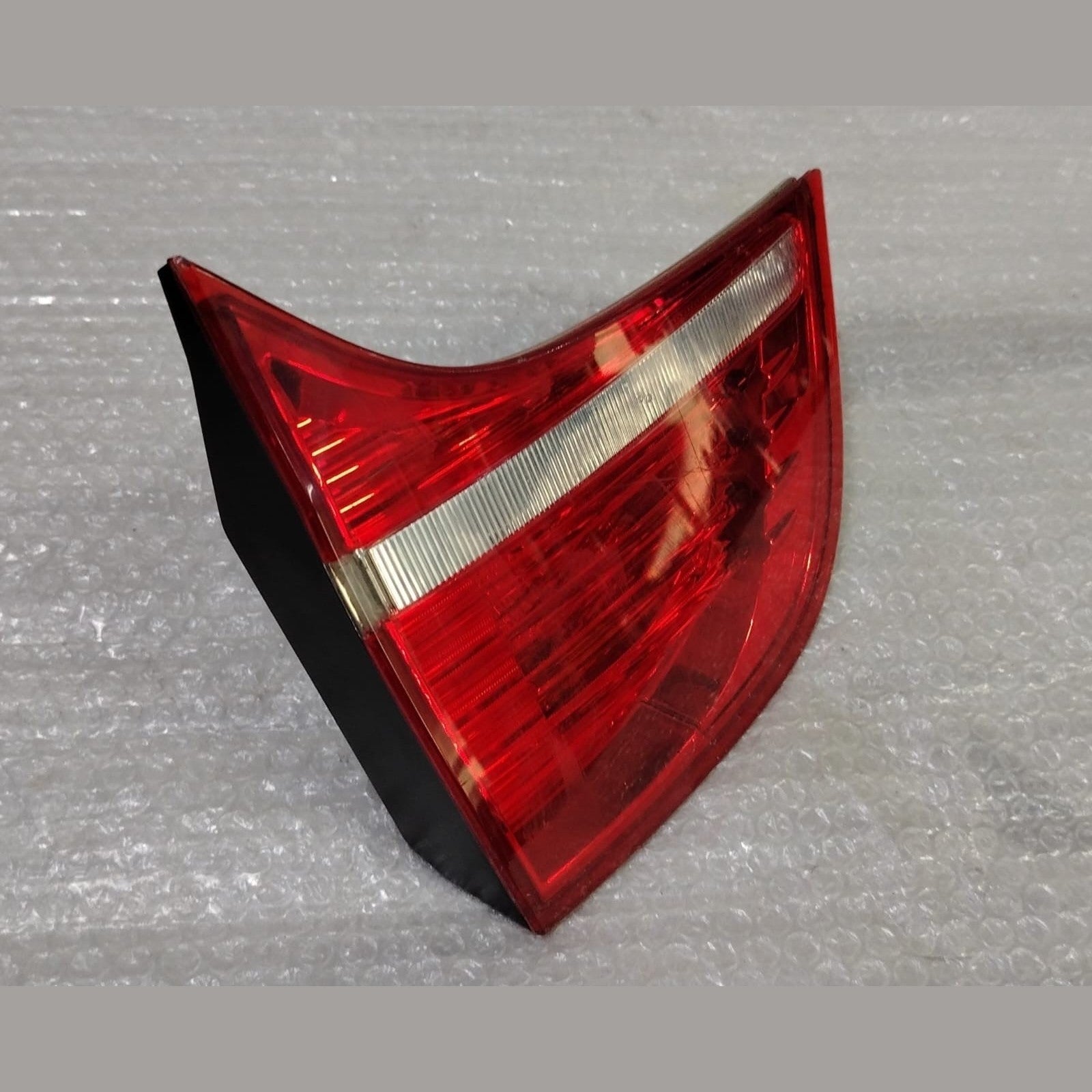 OEM BMW X6 E71 E72 LEFT SIDE REAR BRAKE LIGHT 7179987 HELLA