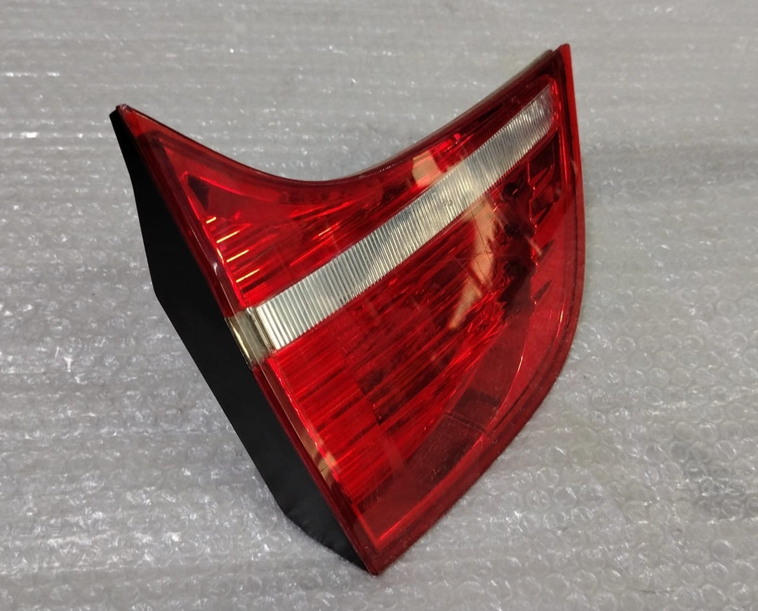 OEM BMW X6 E71 E72 LEFT SIDE REAR BRAKE LIGHT 7179987 HELLA