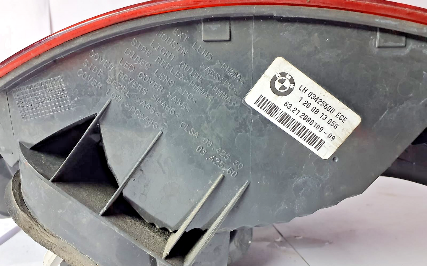 BMW X1 E84 LCI REAR OUTER LIGHT DRIVER Left OEM 2990109