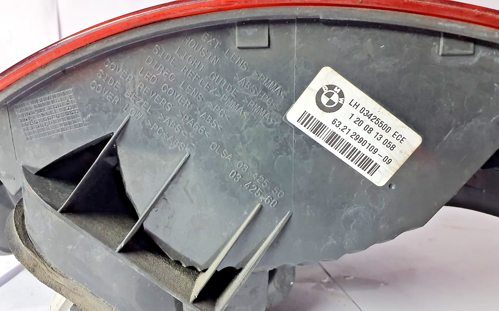 BMW X1 E84 LCI REAR OUTER LIGHT DRIVER Left OEM 2990109