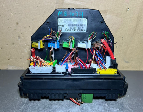 10-16 Mercedes-Benz W212 W204 Front SAM Module Relay Fuse Box A212 9006012 OEM