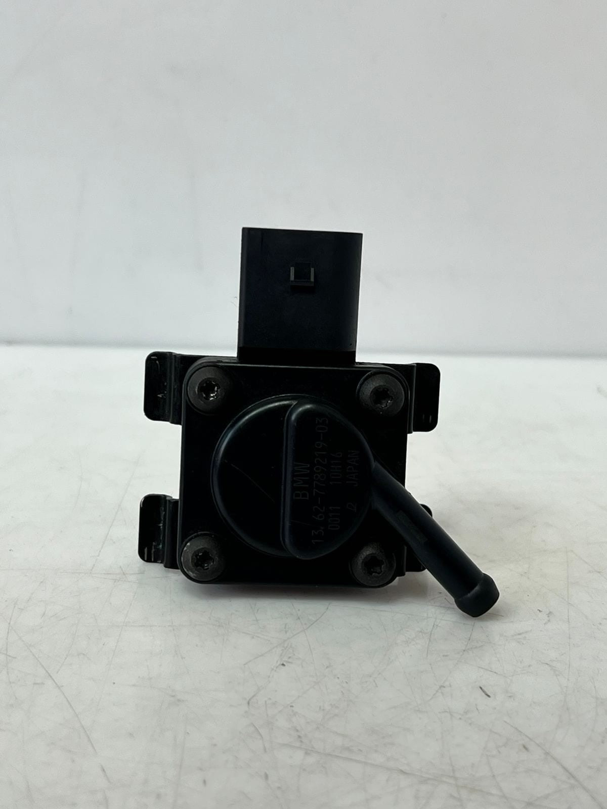 BMW E60, E90, E91, E92, E53 Exhaust Gas Pressure Sensor 7789219 OEM