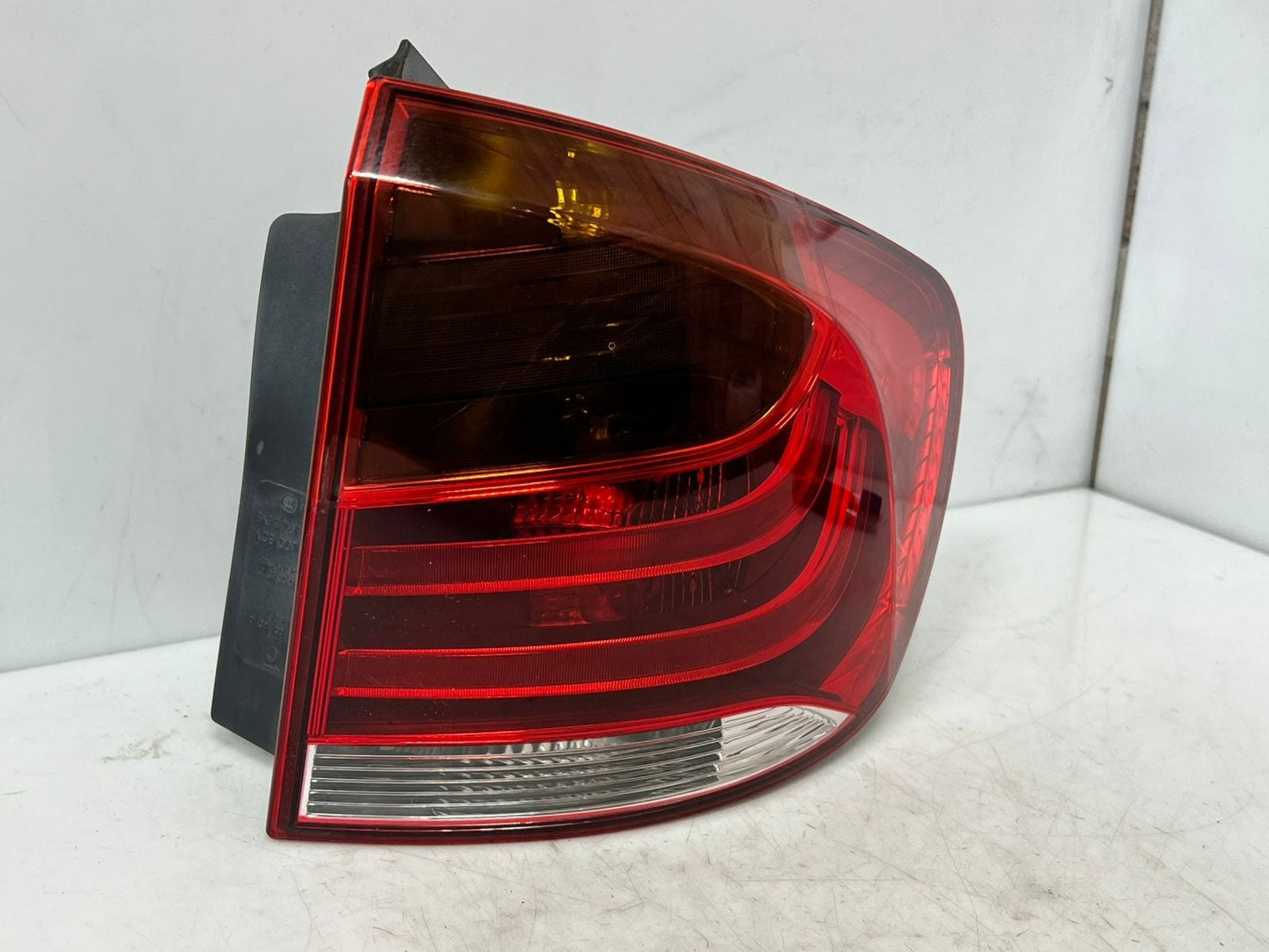2010-2015 BMW X1 E84 Rear Right SIDE Tail Light 2990110 OEM