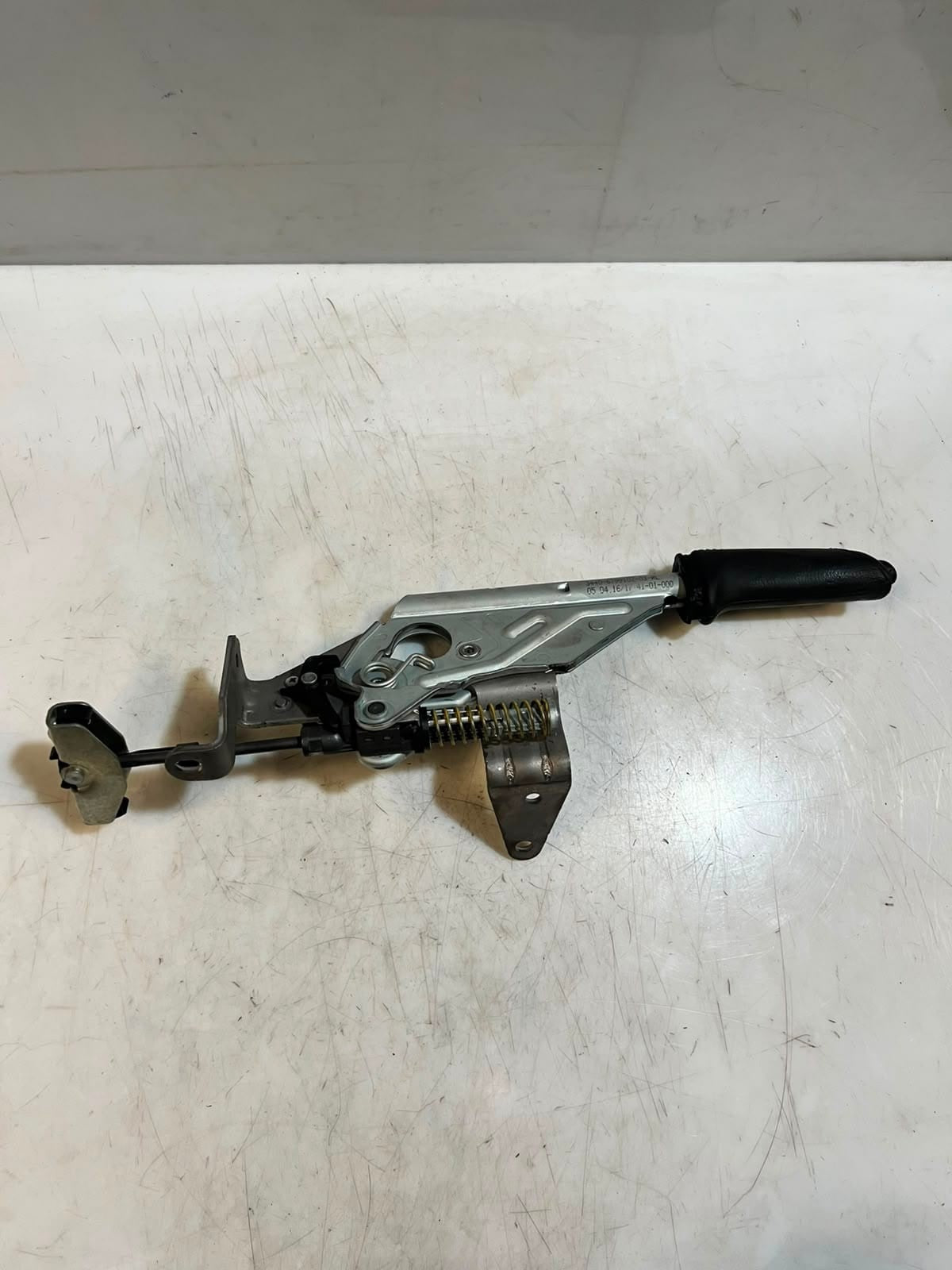 2011-2015 BMW 3 Series F30 F31 F80 F35 F83 F33 Handbrake Lever Assembly 6799102