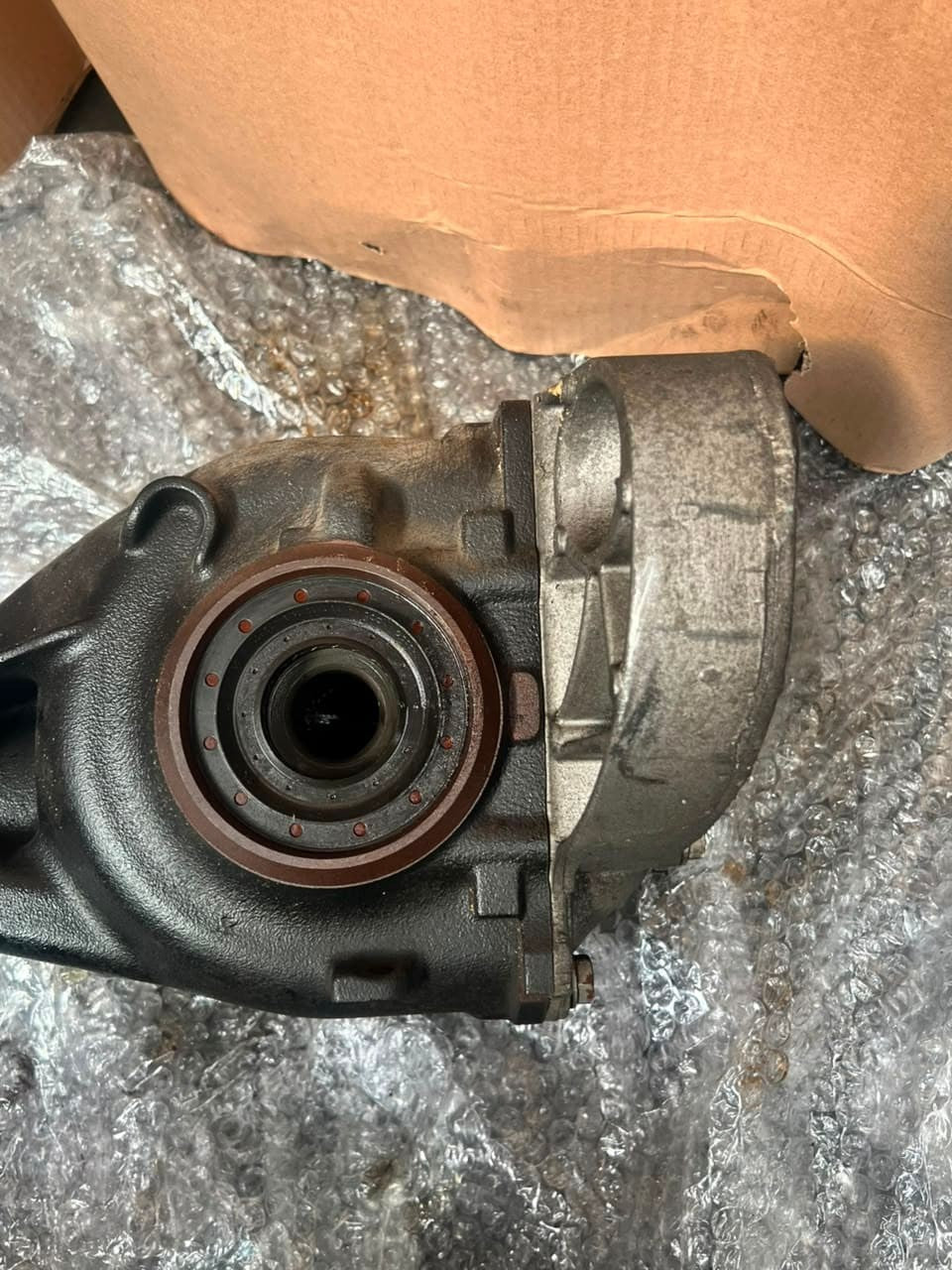 2010-2015 BMW X1 E84 Rear Differential 7592987 RATIO 3.91