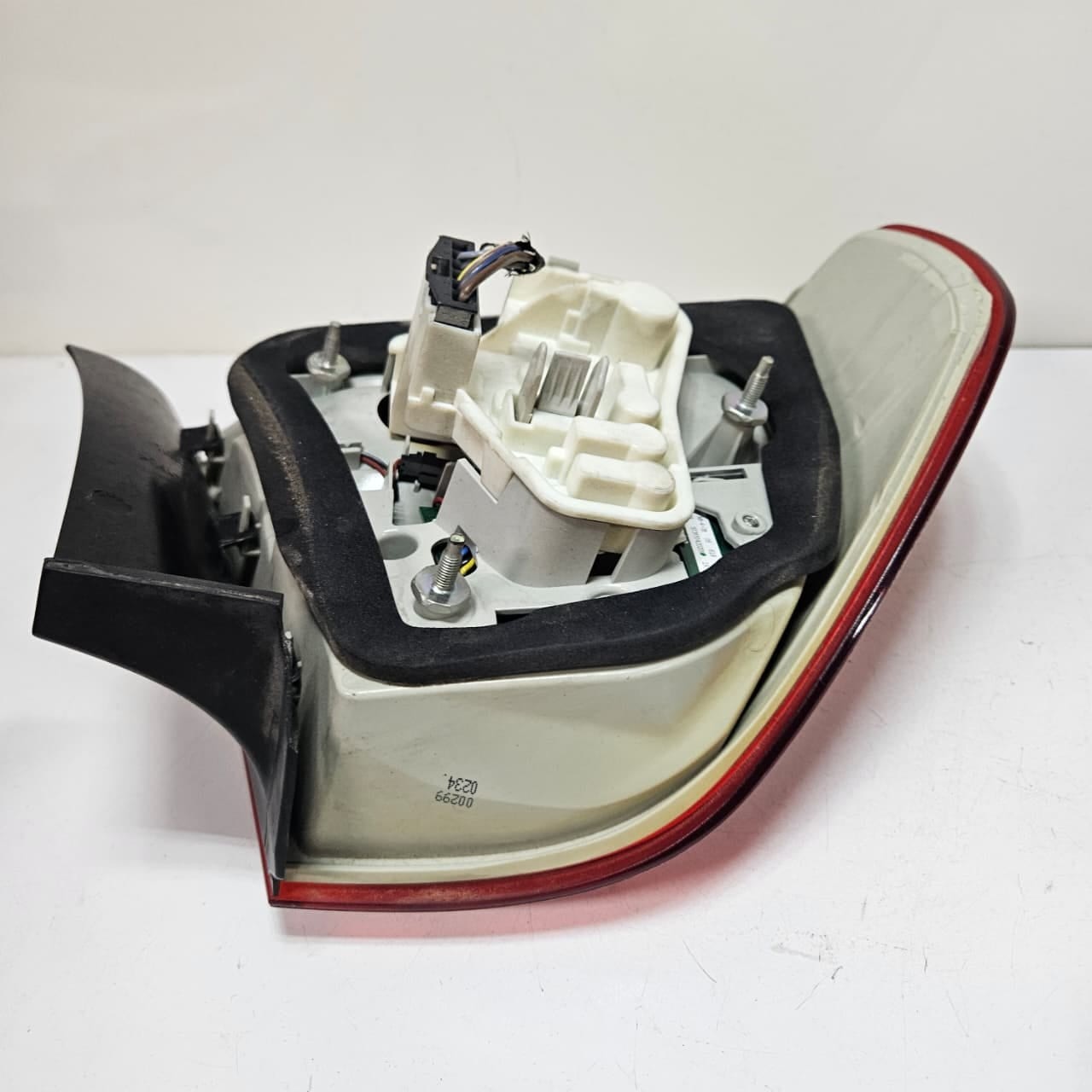 OEM BMW 3 Series E90 E91 Rear Right Taillight LED 4871732