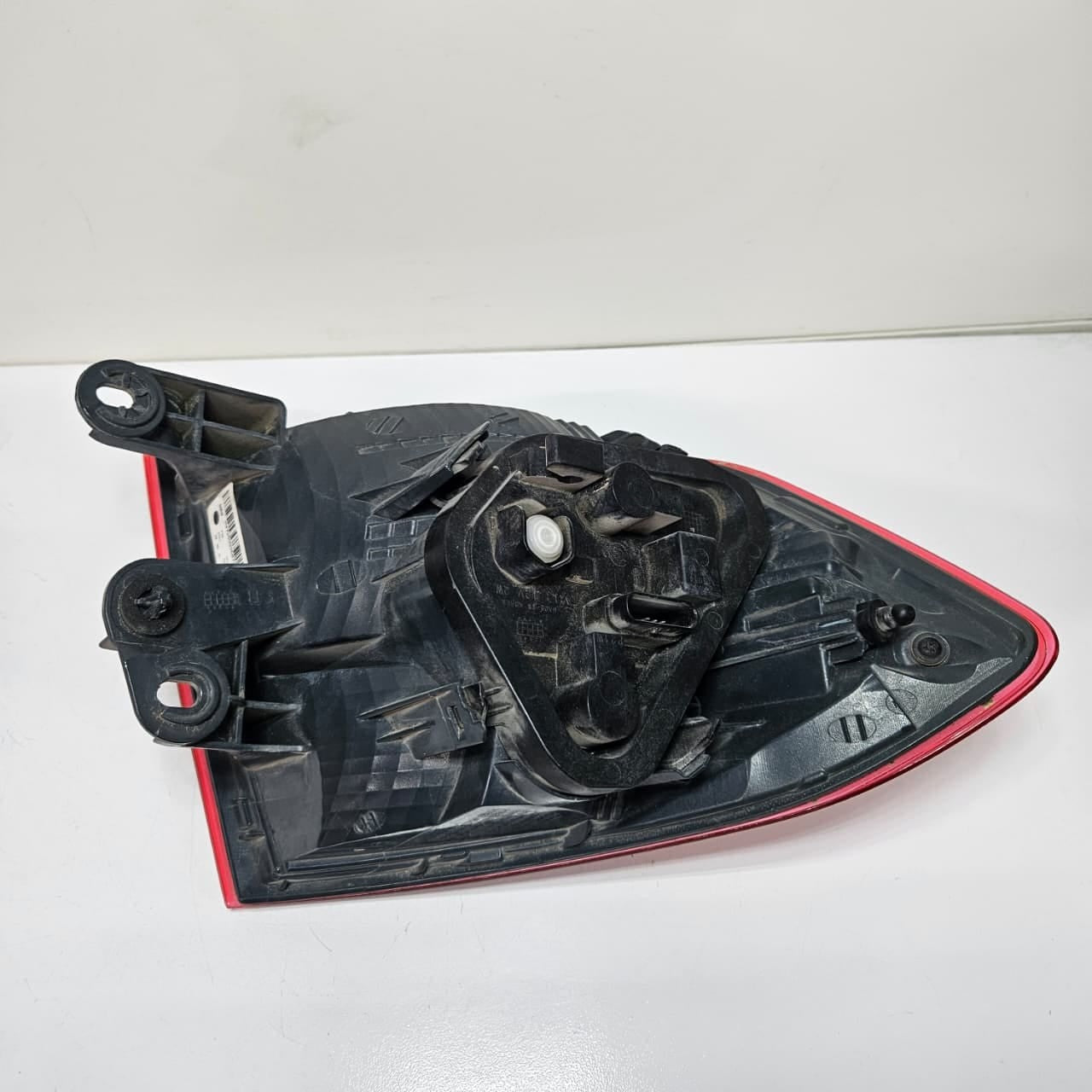 2012-2015 BMW F30 328i 335i Tail Light Assembly Right Side 7259896