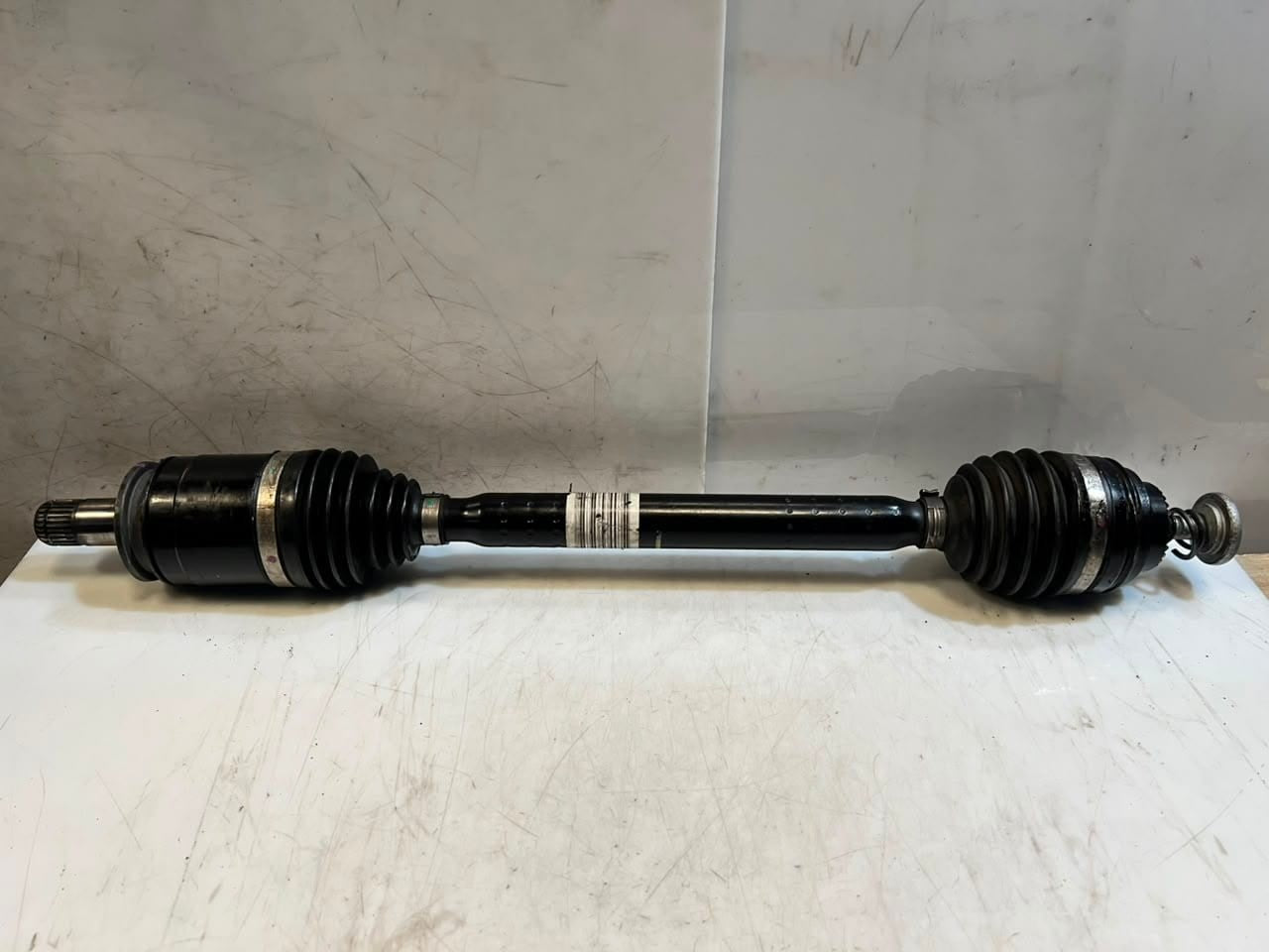 2014-2019 BMW i3 Rear Output Shaft, Left AXLE 7641213 OEM