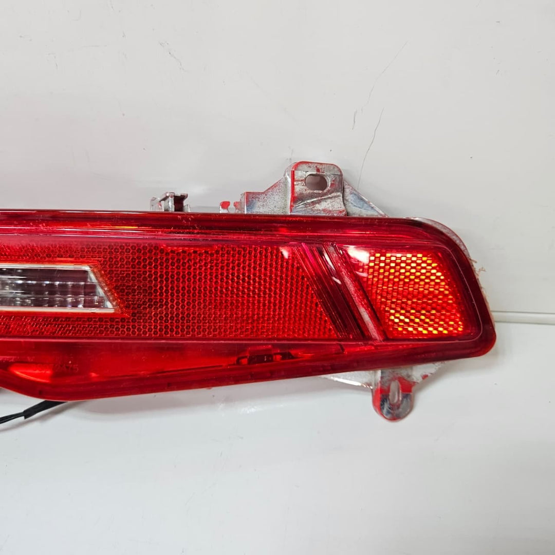 7177075-2008-2010 BMW 6 Series Coupe E63 E64 M6 650i Taillight Left Rear 