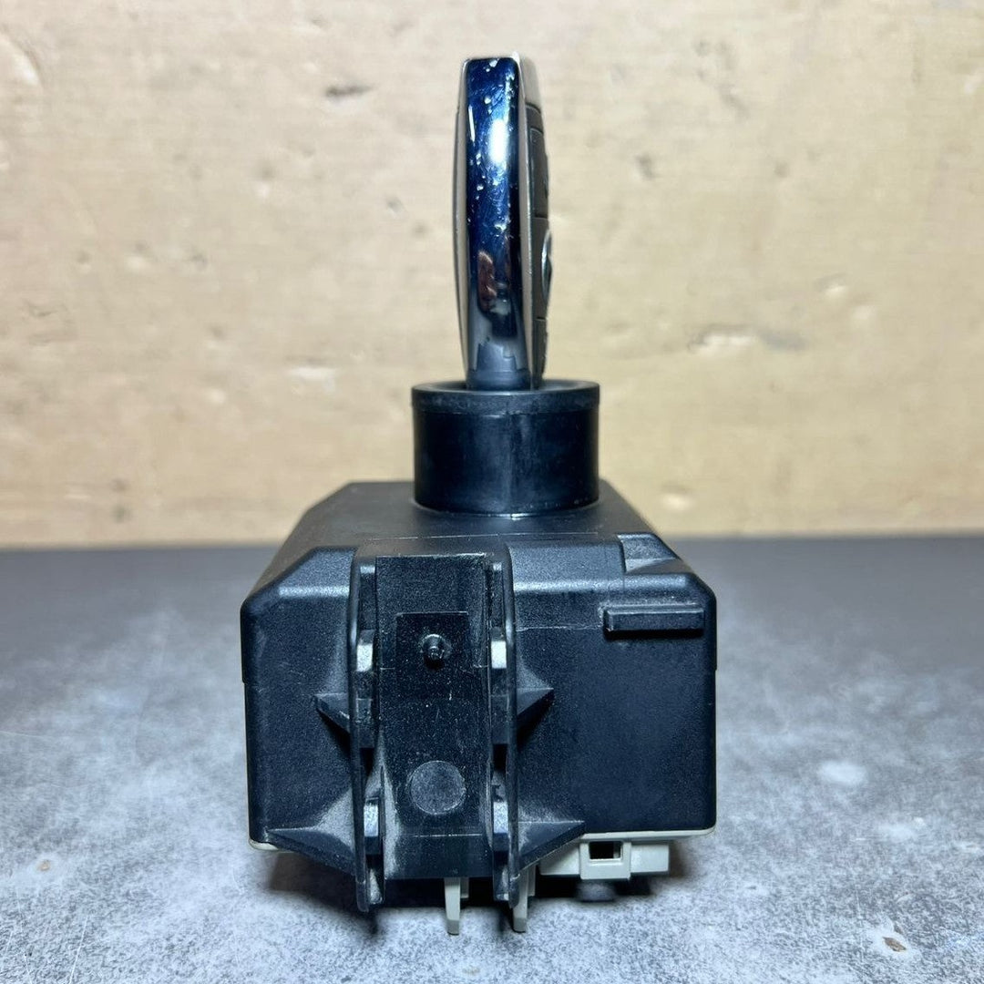 13-17 Mercedes W246 CLA  Ignition Switch Module Unit W/key FBS4 A246 9054702 OEM