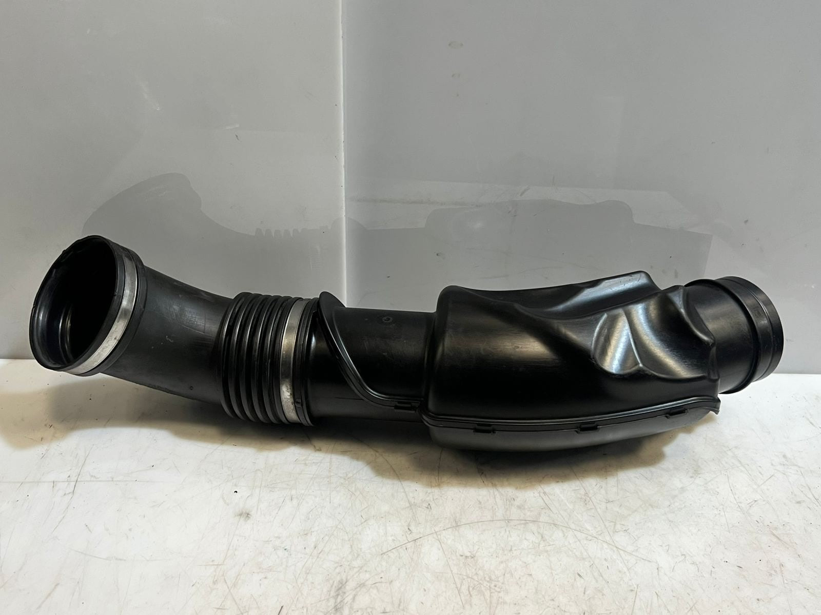 2012-2015 BMW X1 E84 N20 Air Intake Duct HOSE PIPE LINE 7632501 OEM