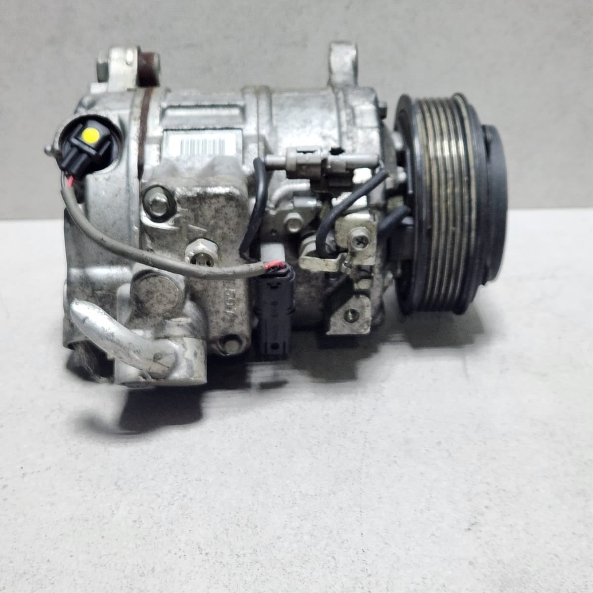 2014-2016 BMW 228i Air Conditioning Compressor 9330825 2 Series F22 F23