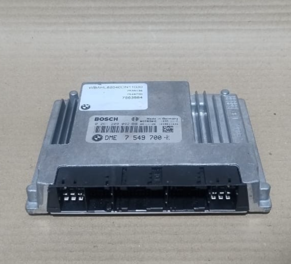 BMW E60 E61 E63 E64 E65 E66 5 6 7 series 5.0i N62 ENGINE DME CONTROL ECU 7549700