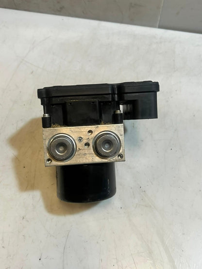 2007-2010 BMW E90 E91 E92 328i ABS HYDRAULIC Pump Module 6778485 OEM