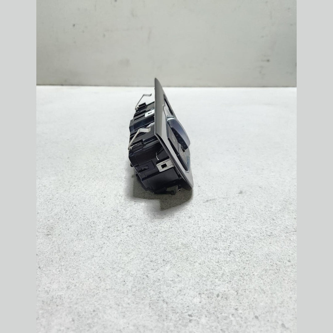 2017 BMW 530i Light Control Switch 684188302 5 Series G30 G31