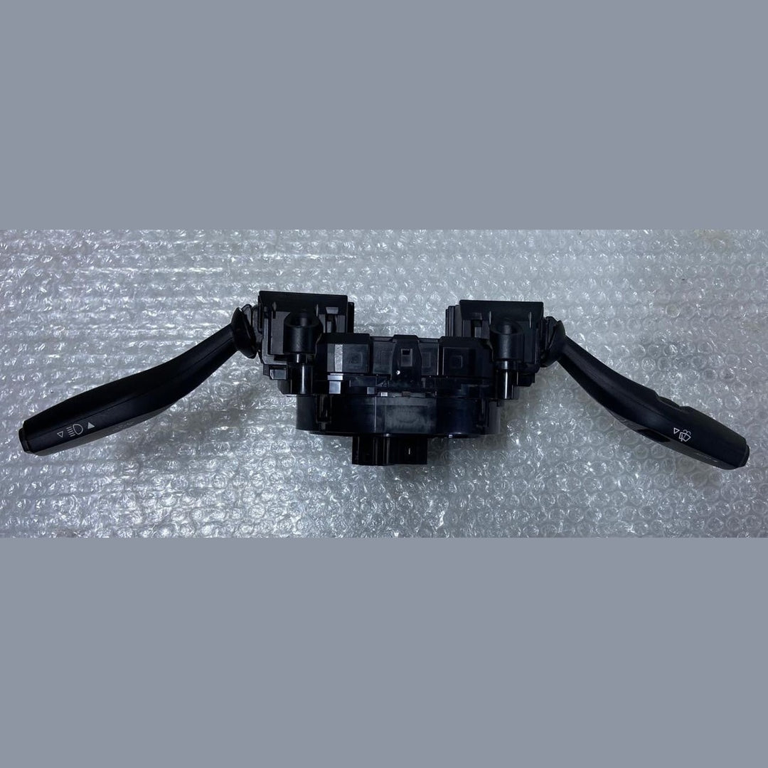 OEM BMW X3 F25 Switch Centre Steering Column Switch Wiper stalk 9305954