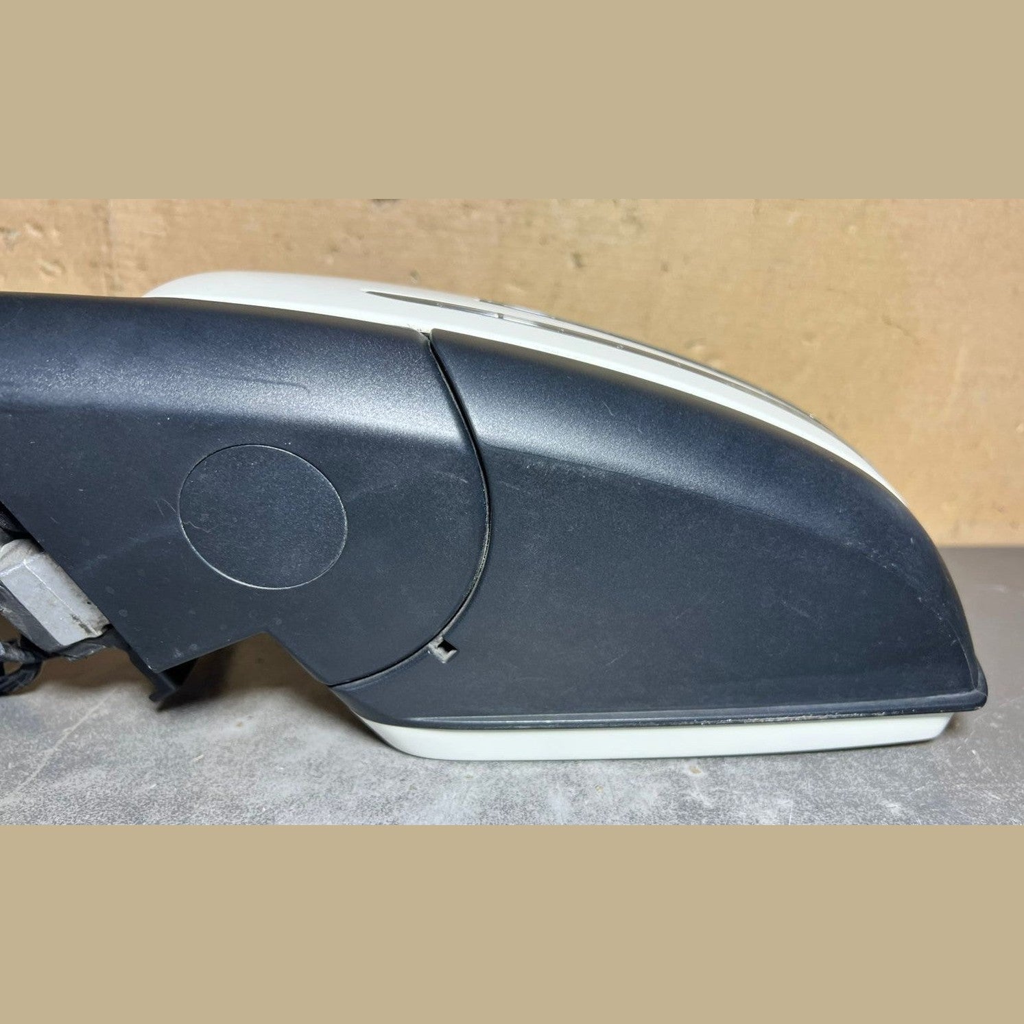 2010-1012 Mercedes-Benz W204 C-Class Left Side Mirror Foldable W/ Signal Light