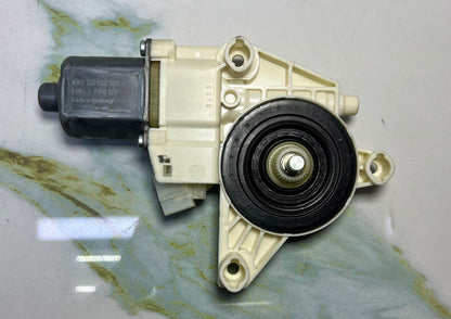 15-20 Mercedes-Benz W222 S-Class Window Motor Front Right Side A222 9060601 OEM