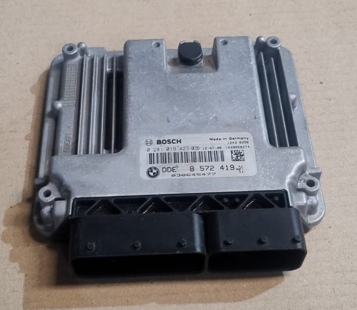 BMW X3 F25 N47N ENGINE CONTROL ECU UNIT MODULE ONLY  DDE 8572419