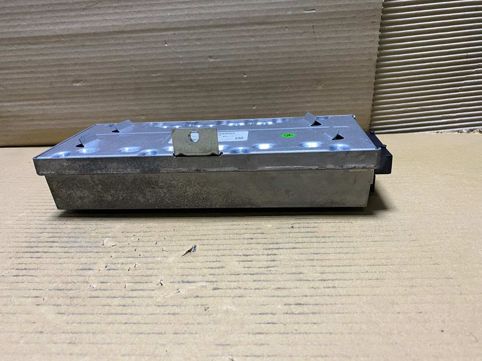 2009-2015 BMW 750i Audio Amplifier 9283656 F01 F02 740i 750i models