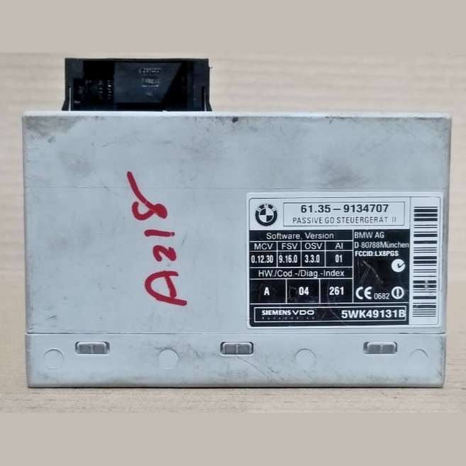 BMW E60 M5 E61 E70 E64 E63 KEYLESS GO PASSIVE CONTROL MODULE- 9134707