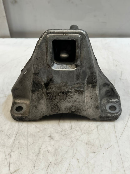 BMW 5 Series F10 F11 525d xDrive Engine Mounting Bracket Right Aluminium 6793004