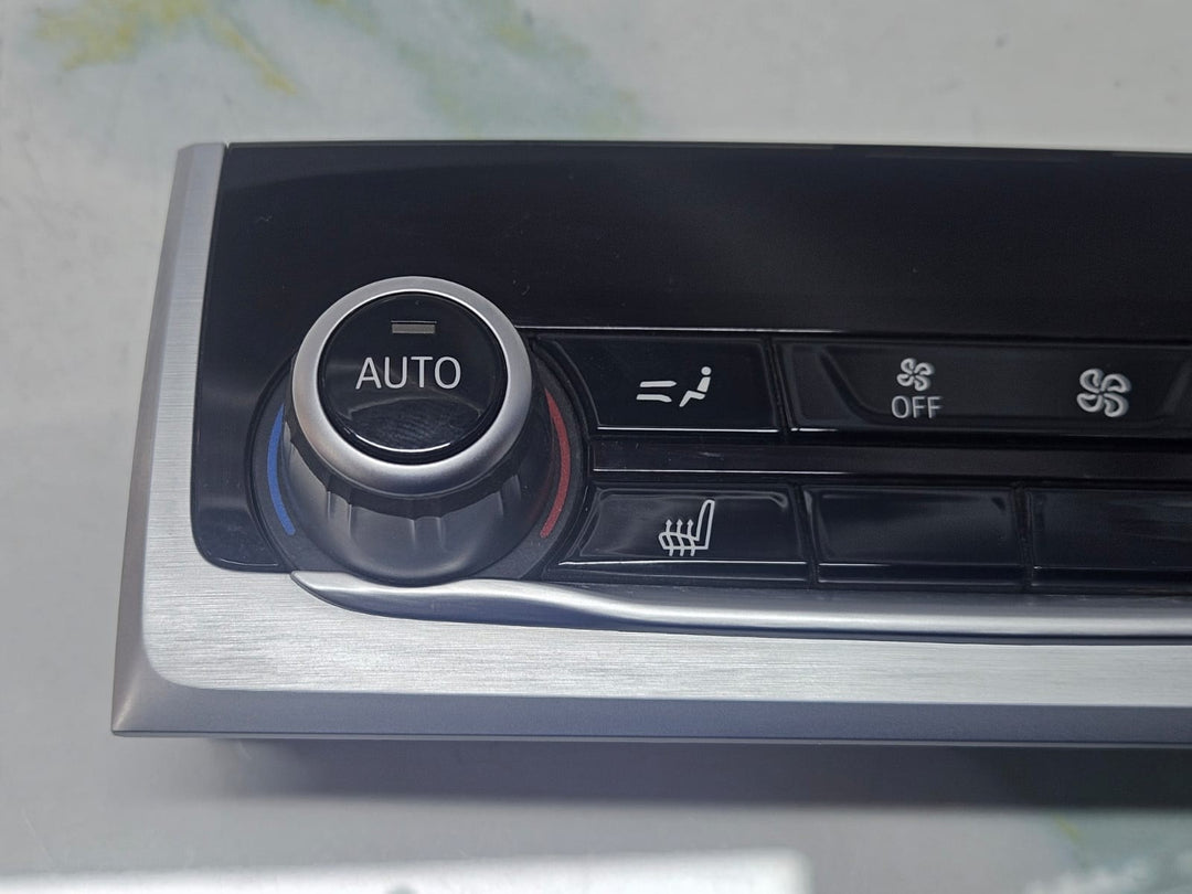 2016-2020 BMW 740i 7 Series G11 G12 Rear Climate Control Panel 6999385 OEM