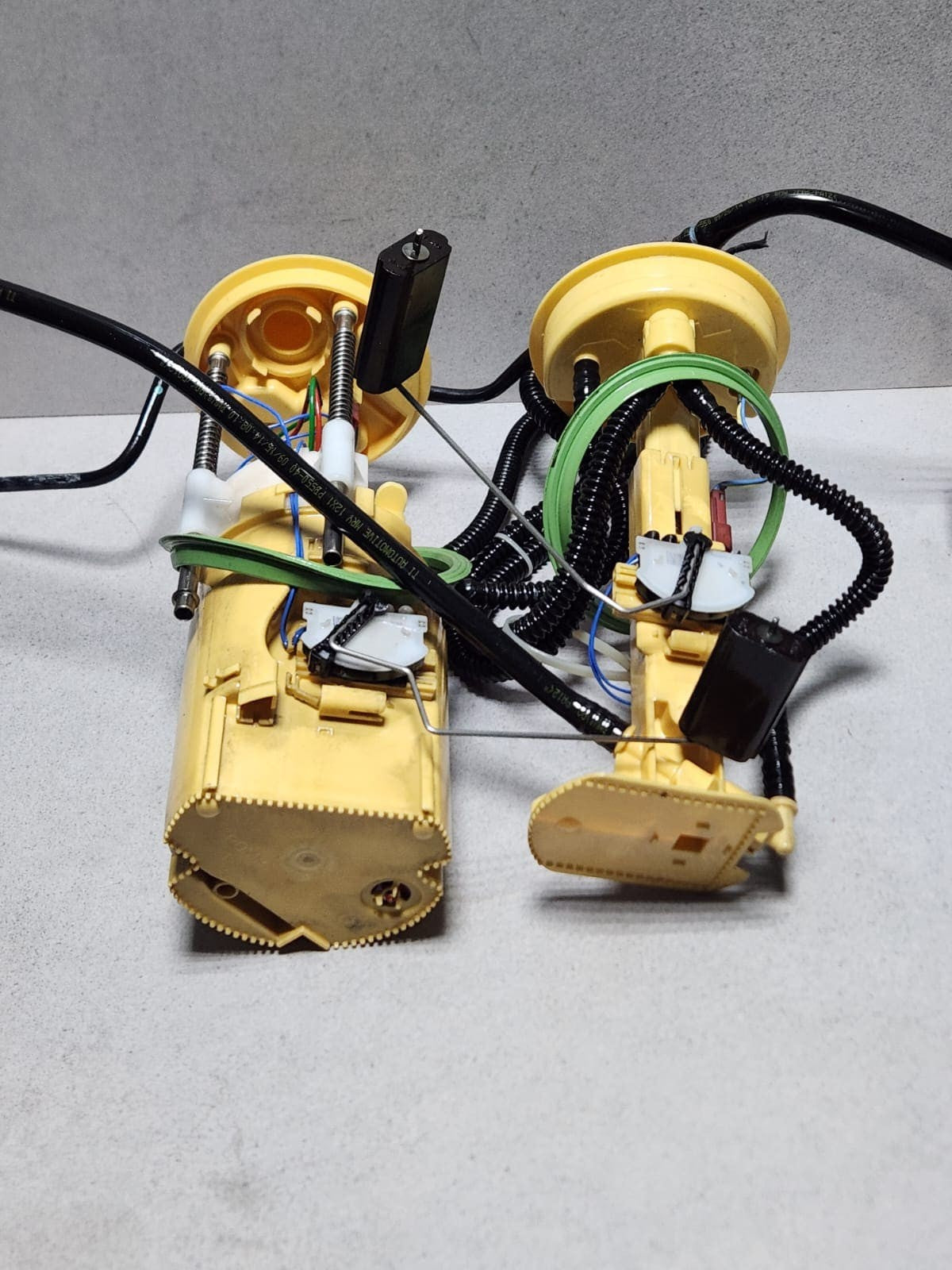 2009-2019 BMW X5 Fuel Pump Assembly 7380136 X5 E70 F15 F85 X6 E71 F16 DIESEL