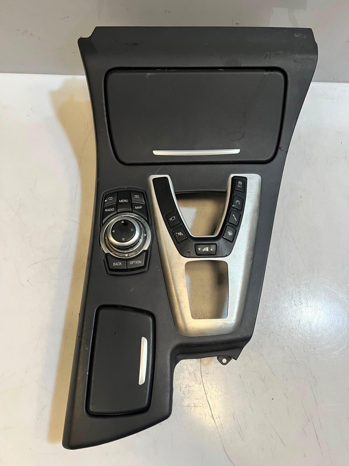 2011-2016 BMW 550i 5 Series F10 F11 Front Center Console Cup Holder 9256131