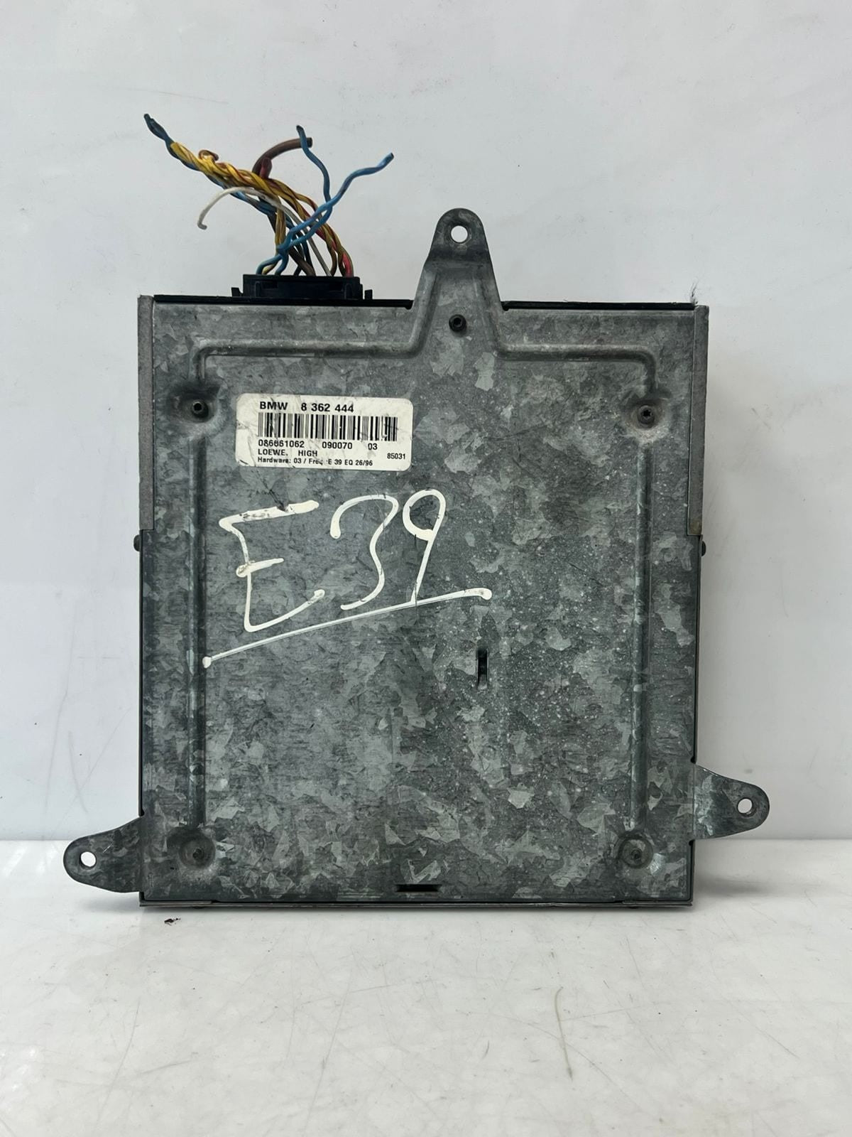 2001-2003 BMW 525i E39 5 528i 530I Series Audio Amplifier 8362444 OEM