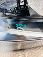 Bild in die Galerieansicht laden, Bmw F30 320I F31 2012 NONE XENON Normal Headlight RHS 7259540