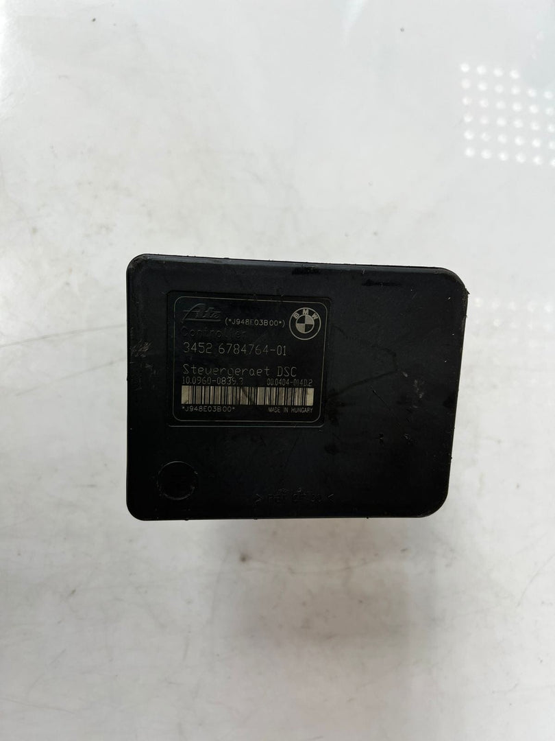 BMW 3 Series E90 E91 ABS DSC Pump Unit Module 6784764 OEM