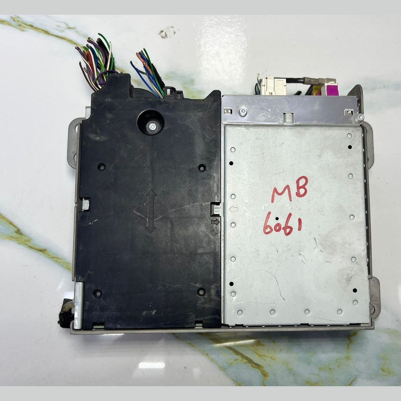 17-23 Mercedes W247 W118 CLA Radio Audio Multimedia Head Unit  A247 9001510 OEM