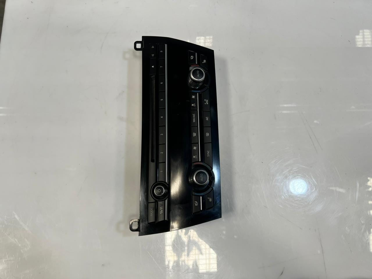 BMW 7 Series F01 F02 Radio Air Conditioning Switch Control Unit Panel 9331872