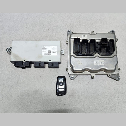 2014 BMW 320i 2014 F30 N20 Engine Control Unit DME ECU Set 8626172 OEM