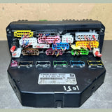 10-16 Mercedes-Benz W212 W204 Front SAM Module Relay Fuse Box A212 9005622 OEM