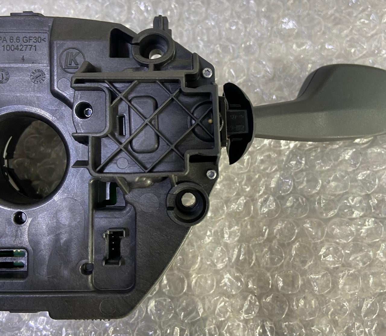 OEM BMW F30 F48 STEERING RING MULTIFUNCTION CONTROL SWITCH 9351140