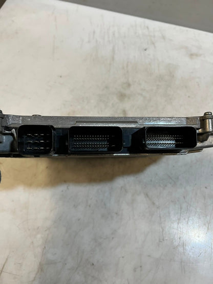2011 BMW F11 N52 530I Engine Control Module ECU SET DME MSV90+CAS4 7613806