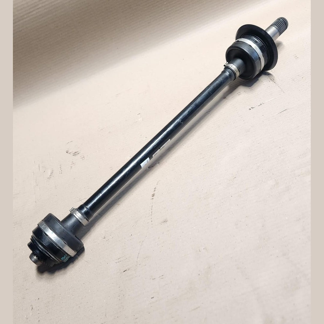 2017 BMW 740Le xDrive 7 Series G11 Drive Shaft Output Shaft Rear Right 8639468
